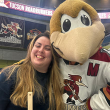 Load image into Gallery viewer, Dusty In-Seat Visit